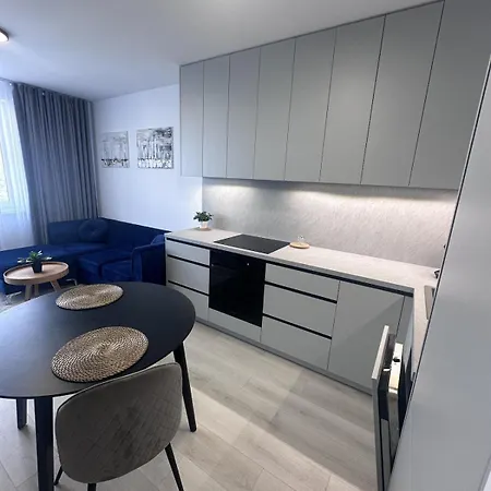 Appartement Royal Blue Parking Free Trnava